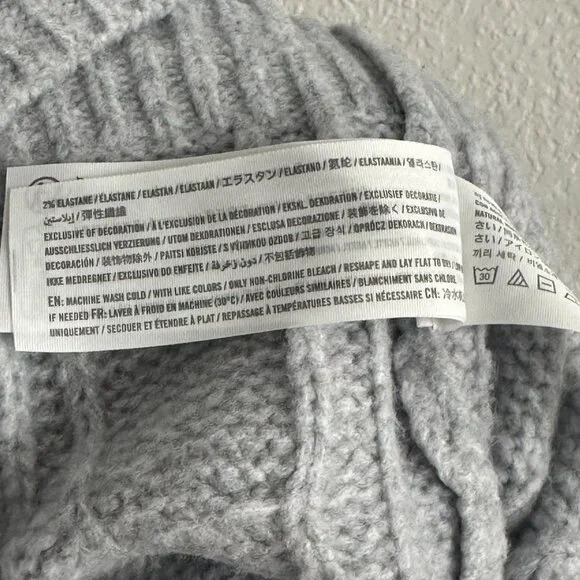 Abercrombie & Fitch Gray Cable Knit Crewneck Sweater – Size Small - Picture 7 of 8